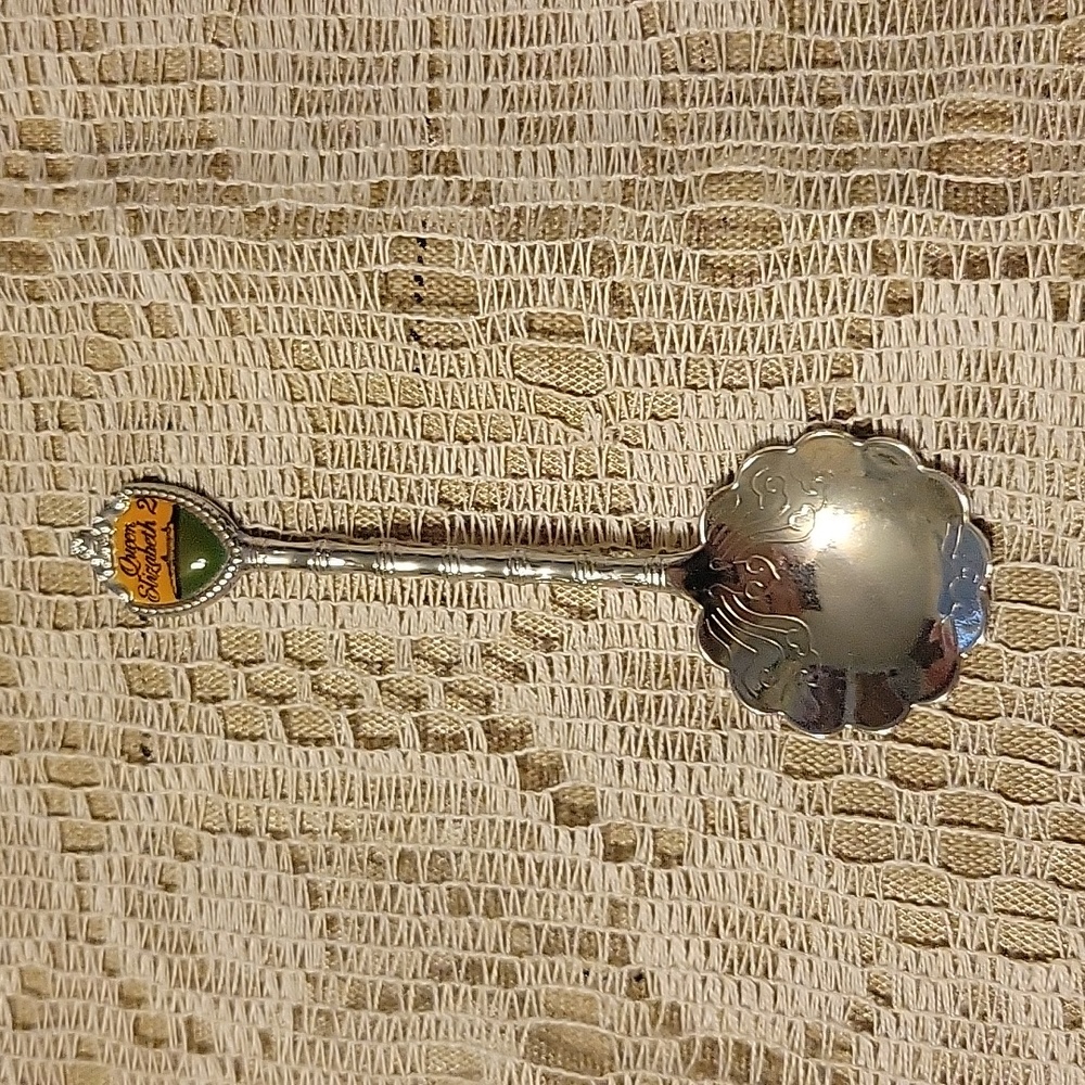 Vintage Queen Elizabeth 2 Spoon
